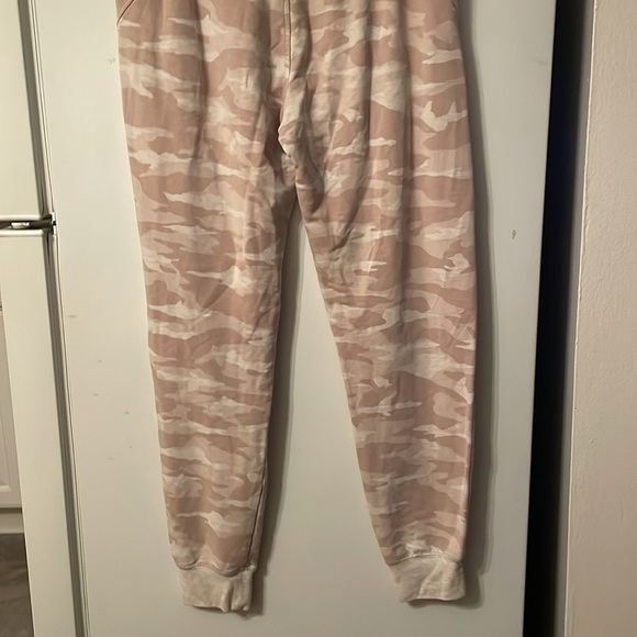 Athleta ST Balance Printed Jogger - Picture 7 of 7